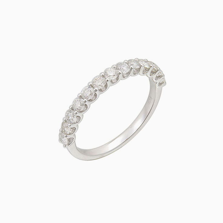 Round Lab Diamond In A Claw Wedding Ring