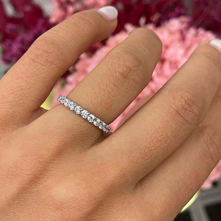 Classic Lab Diamond Wedding Ring