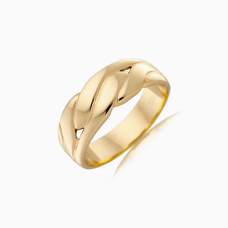 Yellow Gold Patterned Wedding Ring